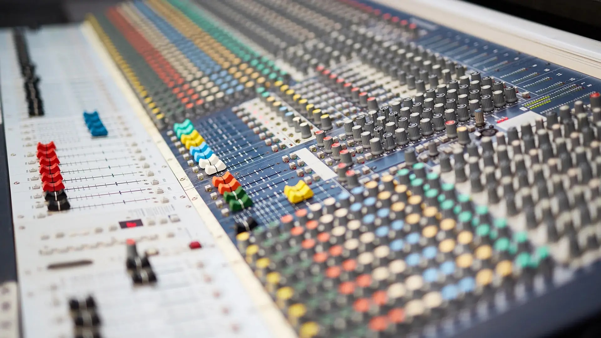 MUZIUM SOUND STUDIO sound design - Game SFX, foley, and audio post-production